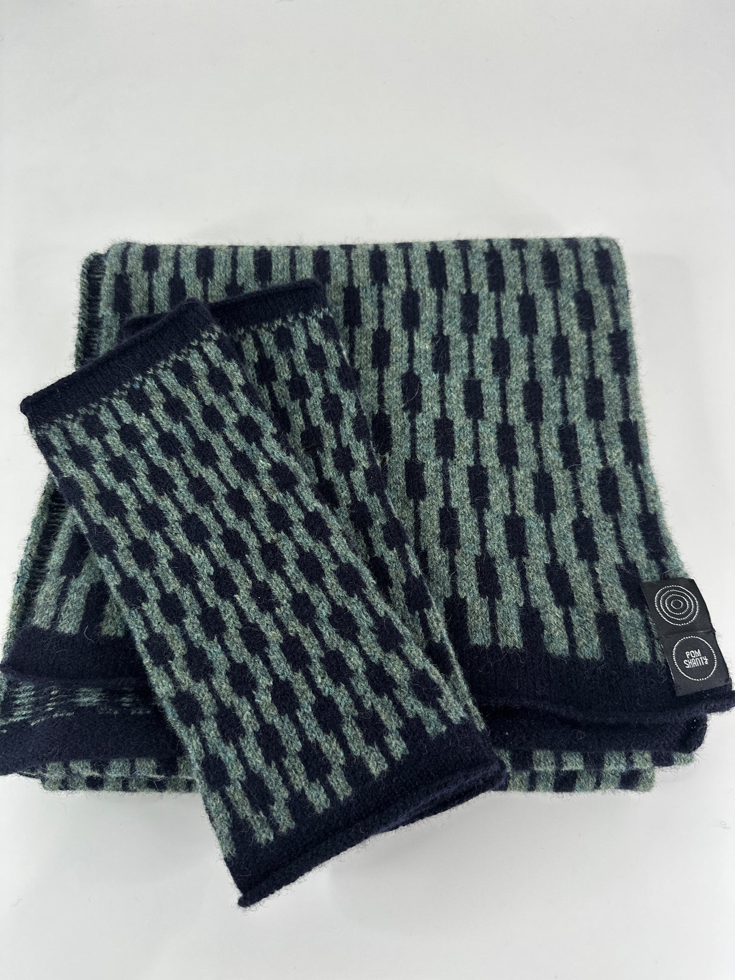 Peacock Green and Navy Blue Lambswool Cascade Scarf