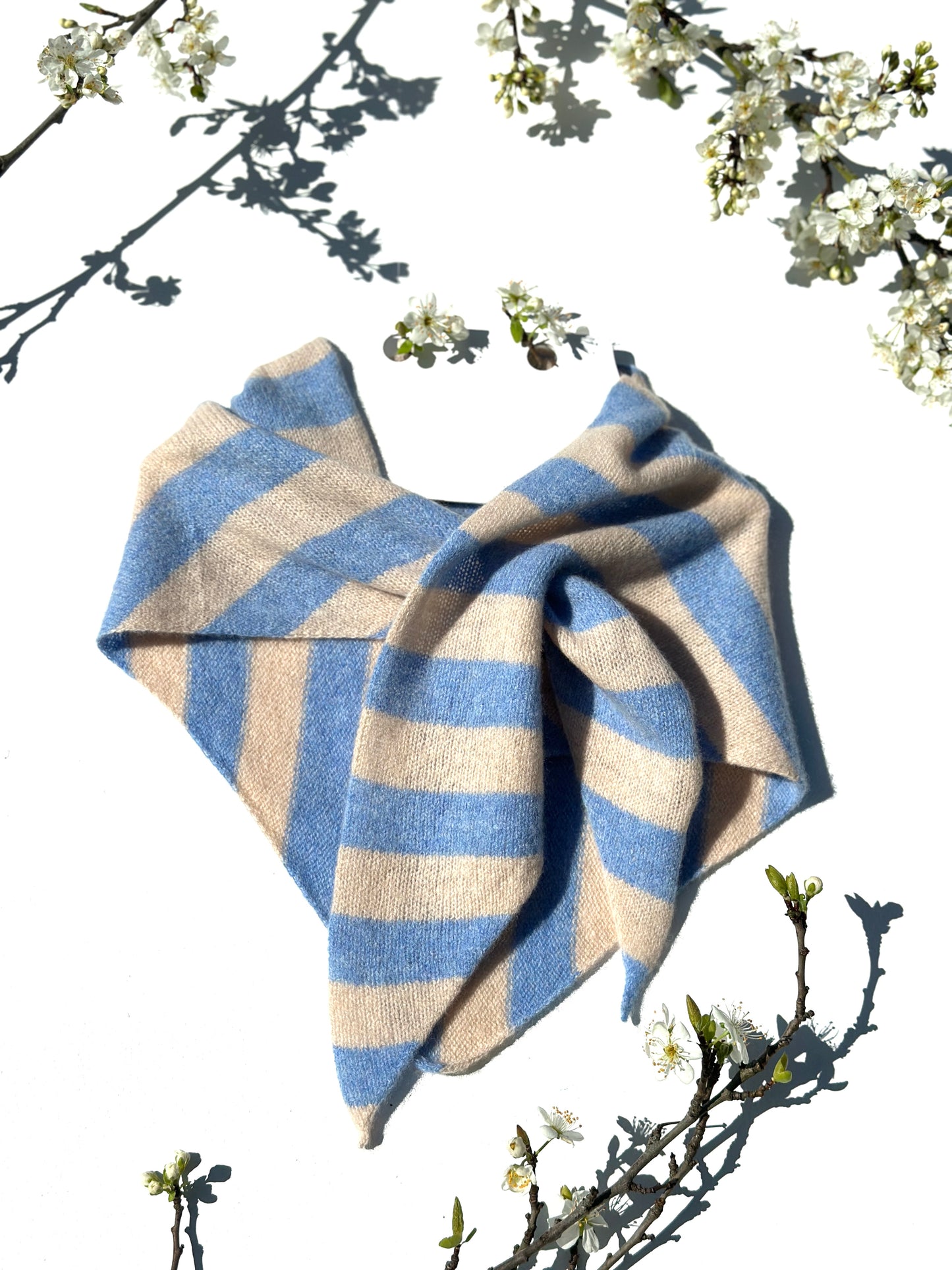 Pale Blue & Oatmeal Single-Layered Wide Striped Pull-Through Kerchief