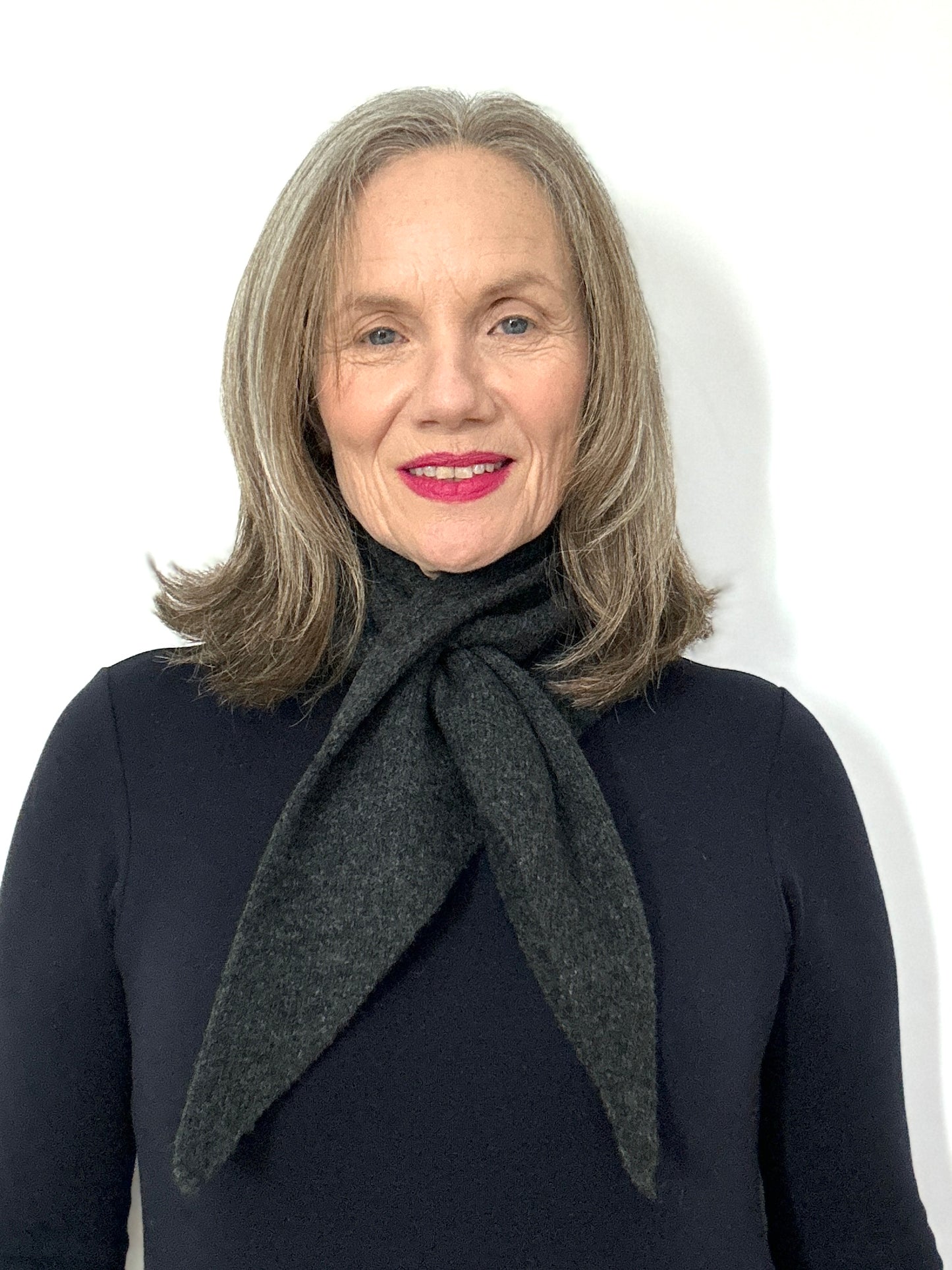 Charcoal Grey Lambswool Pull-Through Kerchief