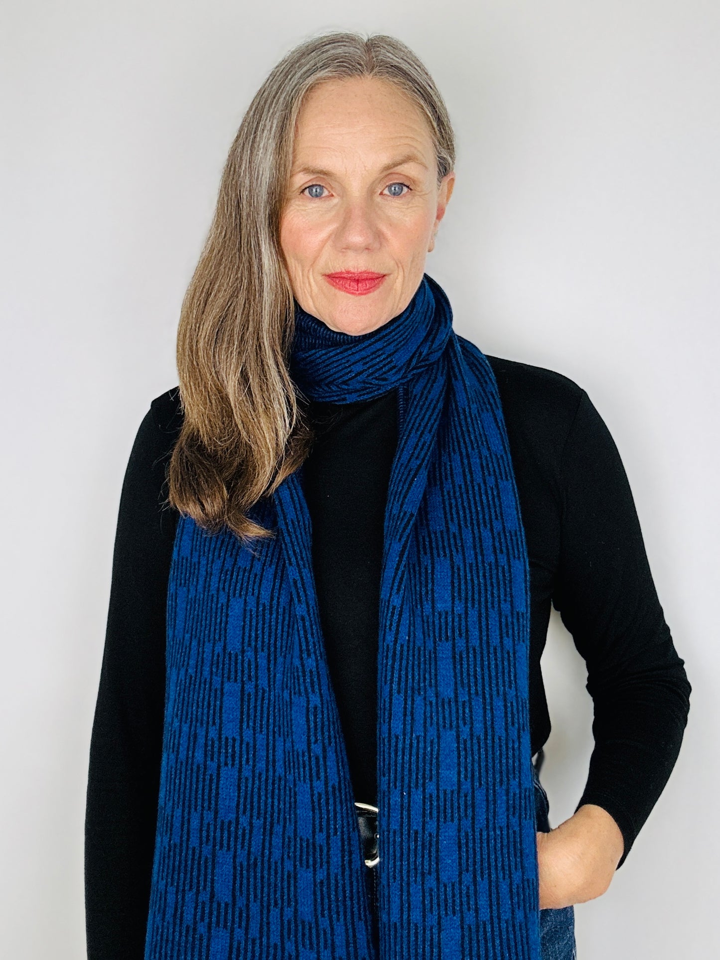 Dark Blue and Navy Blue Lambswool Raindrop Scarf